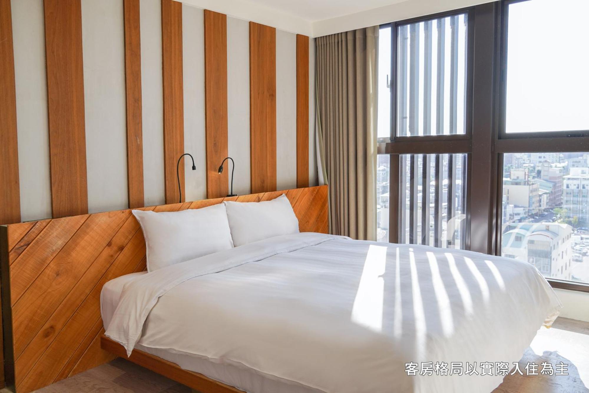 Central Land Hotel 台中市 エクステリア 写真