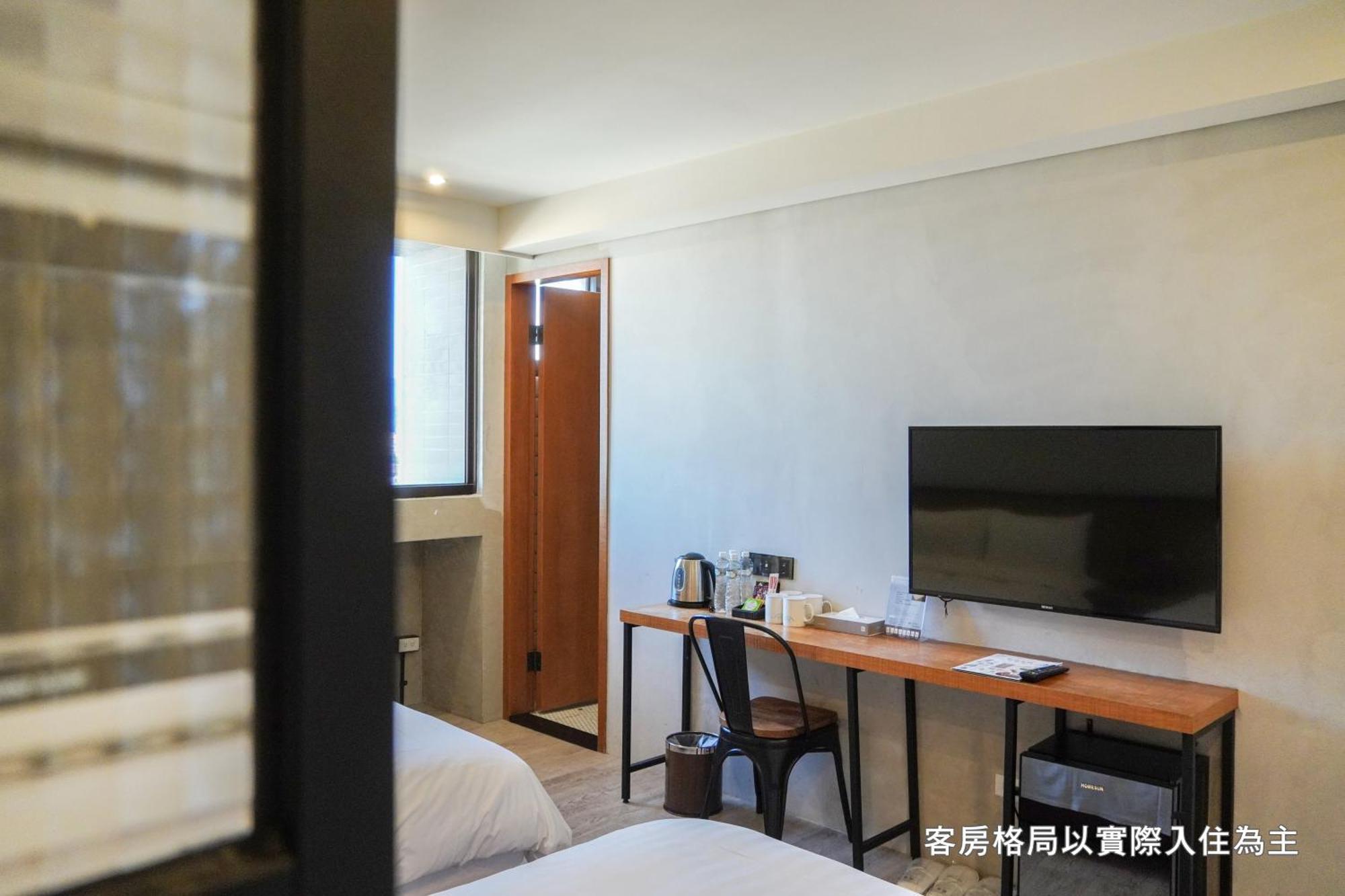 Central Land Hotel 台中市 エクステリア 写真