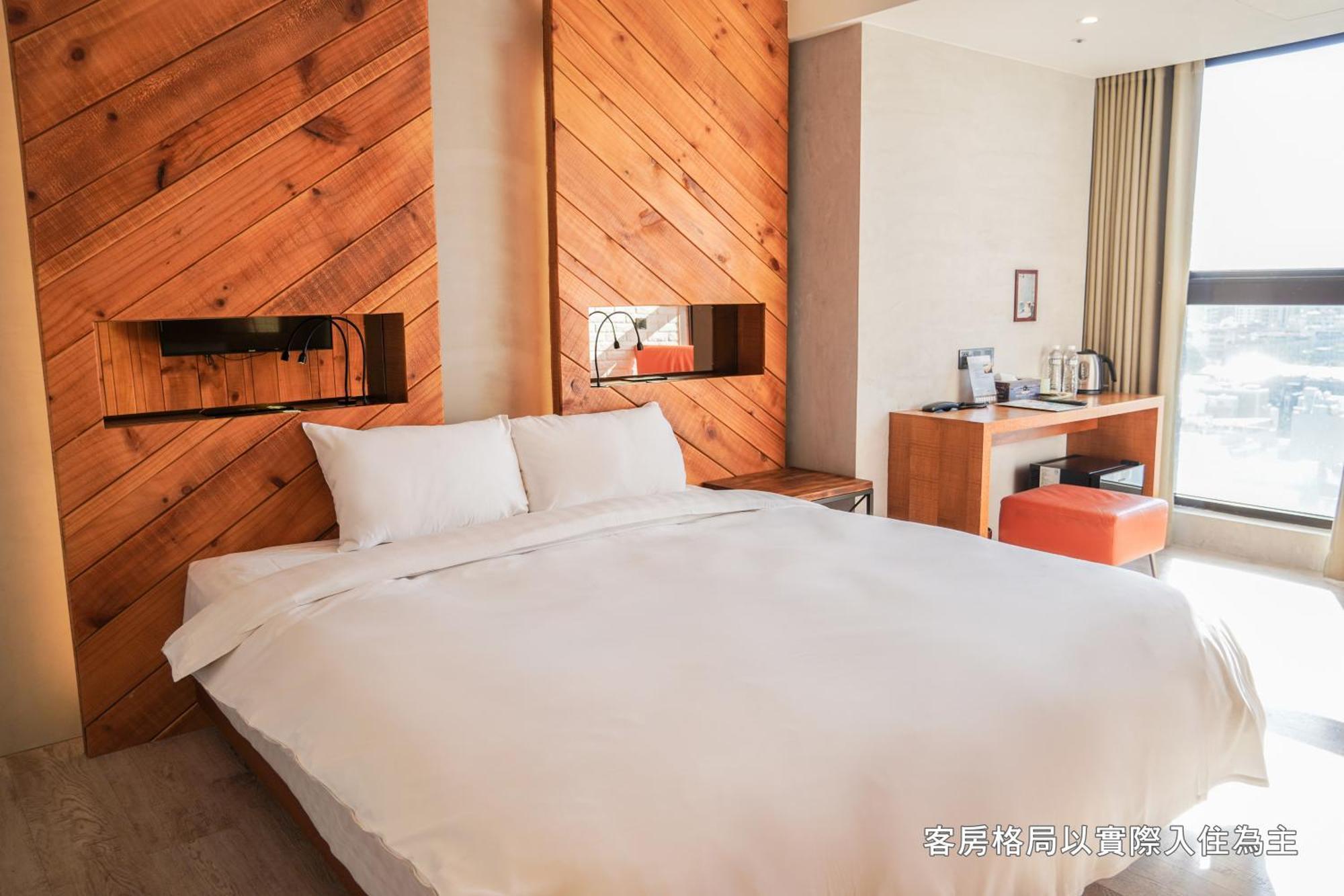 Central Land Hotel 台中市 エクステリア 写真