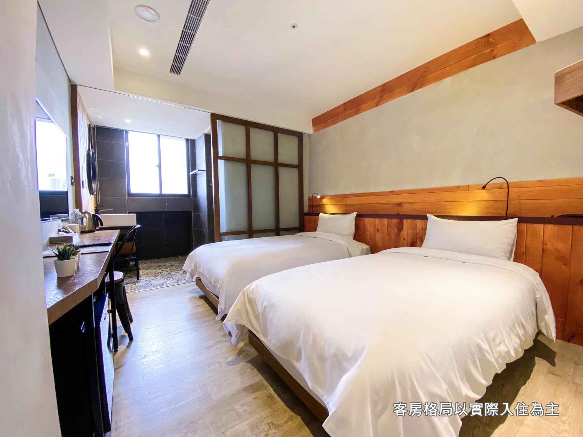 Central Land Hotel 台中市 エクステリア 写真