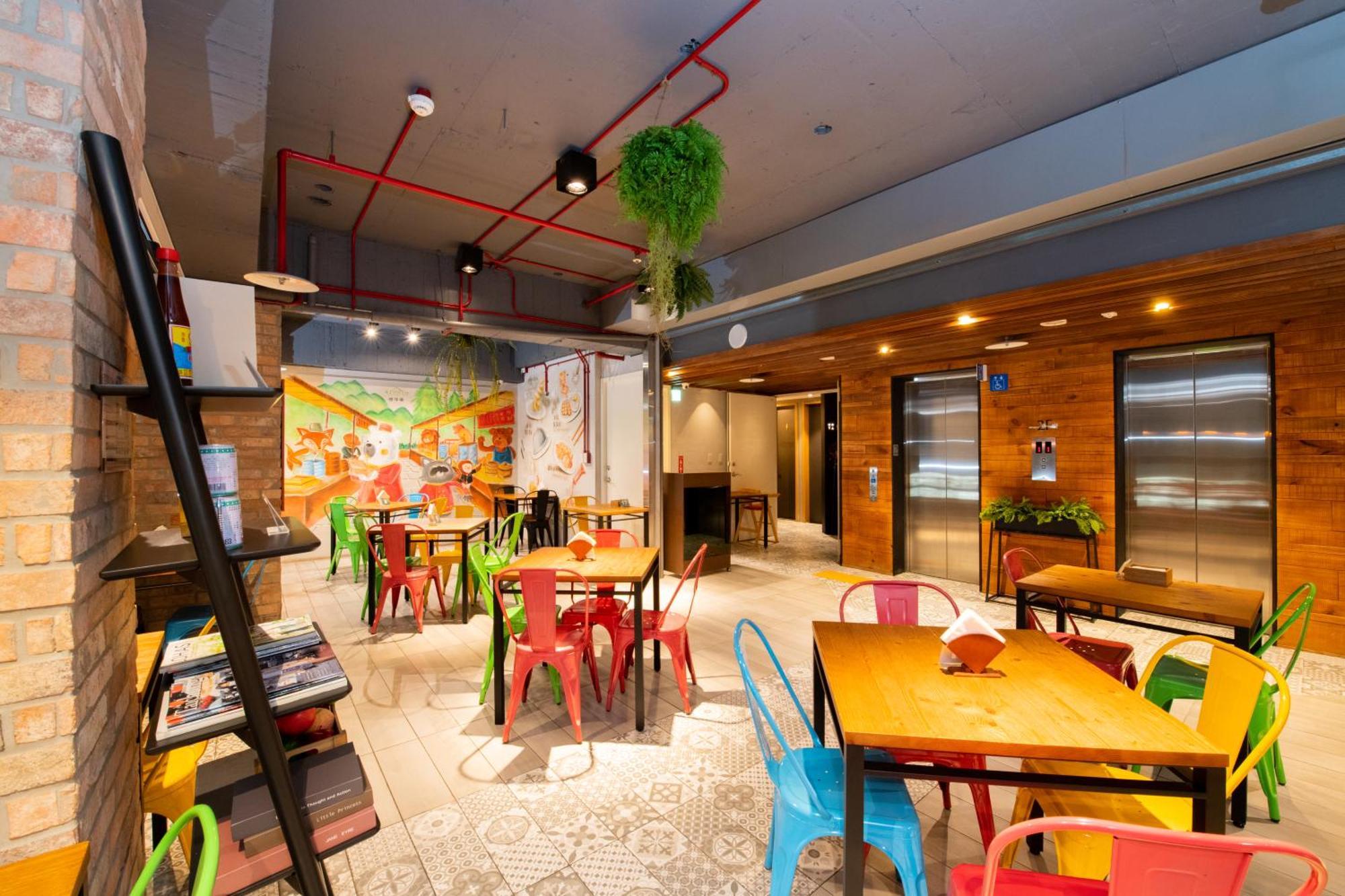 Central Land Hotel 台中市 エクステリア 写真